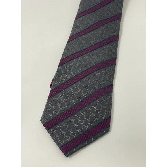 Gucci 100% Silk Tie Gray Purple GG Monogram Stripe Italy Crest Logo Designer - Picture 12 of 16
